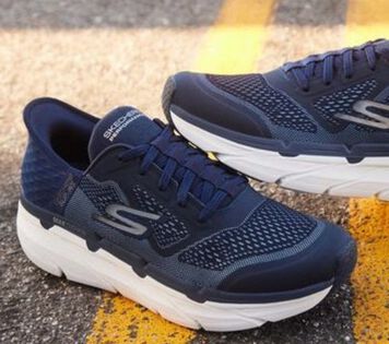 SPORT SNEAKERS